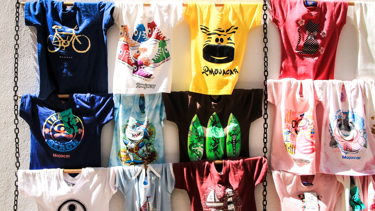 工正白墨烫画定制T恤 工正白墨烫画定制T恤